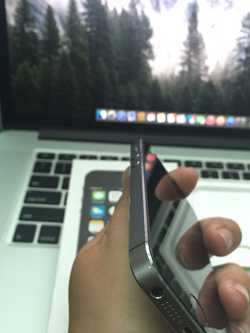 iPhone 5s Grey 32gb Like New - 3