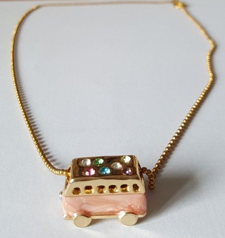 Bus%20necklace_zpshhiwnnvc.jpg