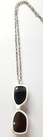 Sunglass%20necklace_zpsoojf5fw7.jpg