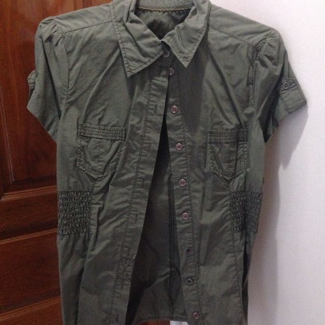 Green%20Blouse_zps68s6qkgj.jpg