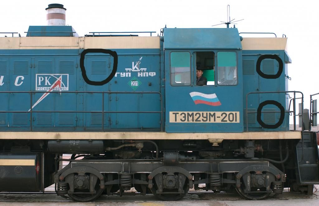 Diesel_locomotive_TEM2UM-201_zps3b0f408b.jpg