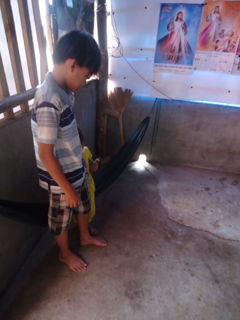 Dĩ An Charity Club_Gia đình khó khăn Bàu Cạn Long Thành - 7