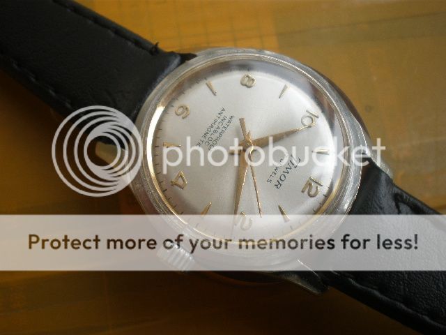 Vintage SWISS Timor 17 Jewels Manual Mens Watch  