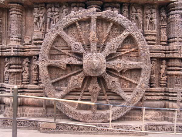 Konark sun temple chakra