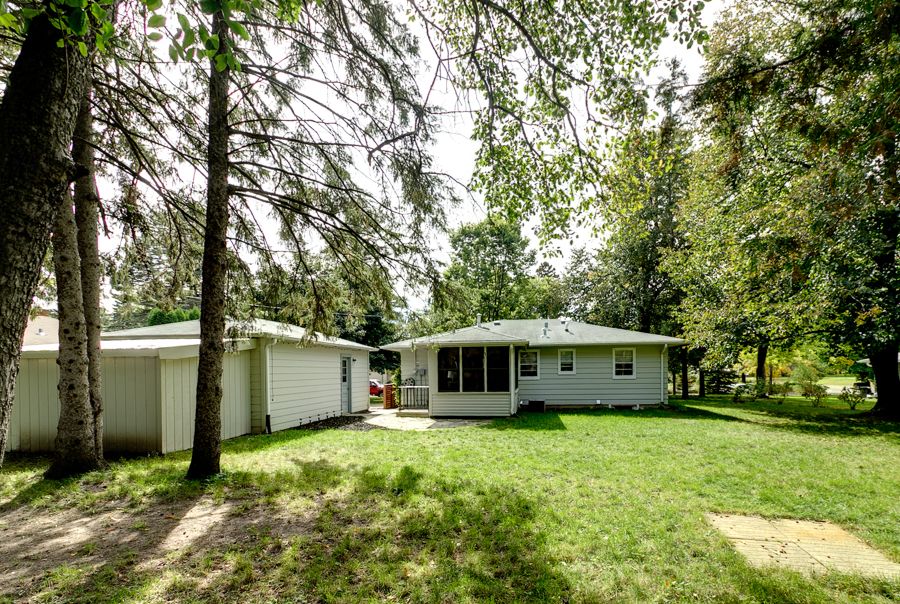 The Wits~ a couple refurbishing, remodeling and designing homes and furniture. House #1 finished, now to move from Minnesota to Washington state!